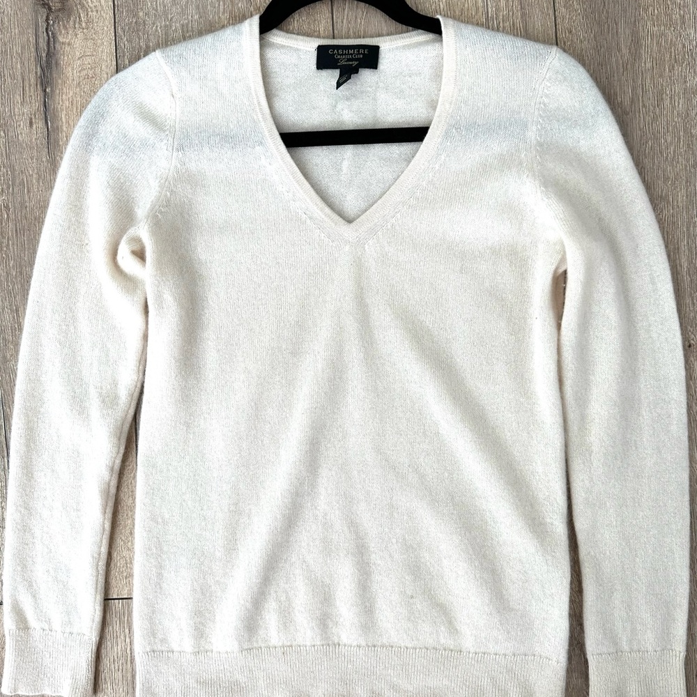 V-neck Cream 100% Cashmere Sweater